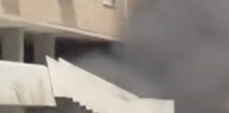 Latina, auto in fiamme nei garage dei “palazzoni” della Q4: evacuati