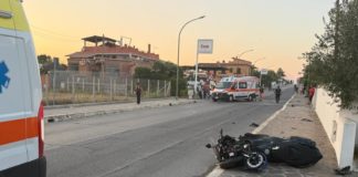Auto contro maxi-scooter: centauro in codice rosso