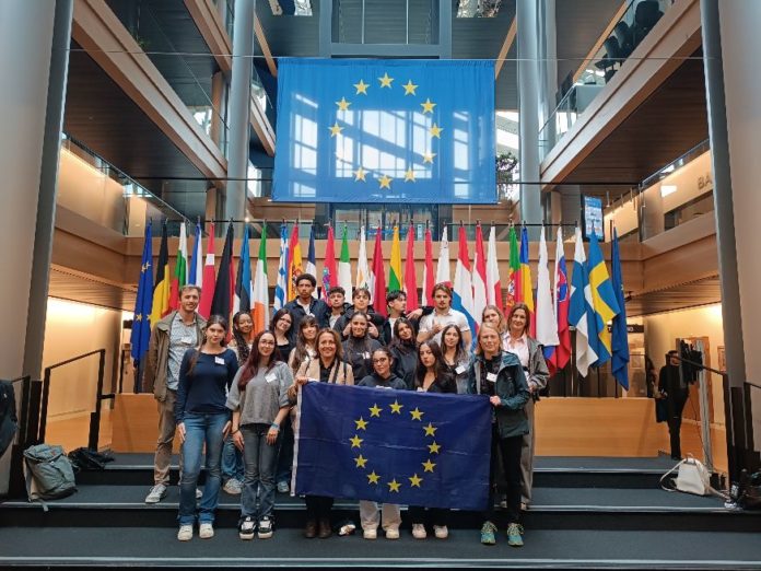 FOTO SCUOLA SEZZE STRASBURGO