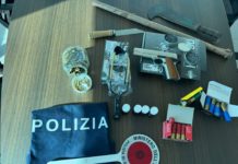 Arsenale illegale in casa: denunciato un uomo ad Aprilia