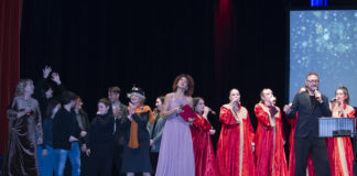 D’Annunzio pieno per il concerto di Natale Unicef “No War”