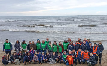 Fondi, successo per “Il Mare d’Inverno”: ripulita la spiaggia di Capratica