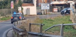 Cori, si presenta al colloquio di lavoro ma viene violentata e derubata