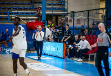 Il Latina Basket espugna Ferrara 78-84: settima vittoria di fila e vetta nel mirino