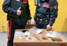Latina, sorpreso in auto con oltre 3 etti di cocaina