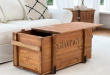 Gaeta, ruba vino champagne e mille euro: denunciato