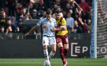 Due uomini in più non bastano, il Latina cade in casa della Salernitana