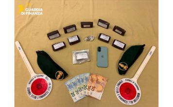Chilo di hashish nel vano della ruota di scorta: arrestato a Formia