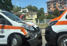 Latina, scontro tra automedica e ambulanza in via Rossetti