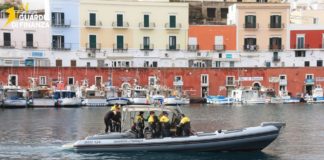 Droga, lavoro nero e 42mila euro di multe della Finanza tra Sud pontino e Isole