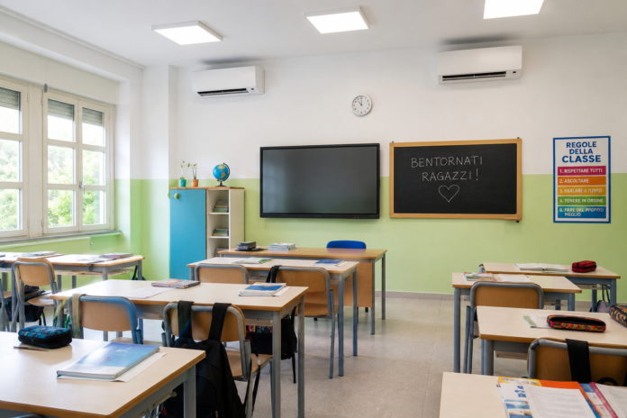 CONDIZIONATORI A SCUOLA