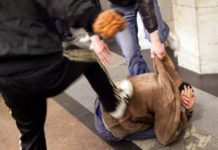 Fondi, sei addetti alla sicurezza denunciati per rissa in un locale