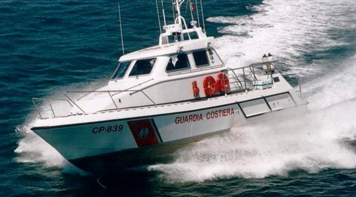 Cadavere in mare a Ponza, indagini sulle cause del decesso
