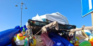 Abusivi a Terracina, maxisequestro di merce pericolosa e giocattoli fuori norma