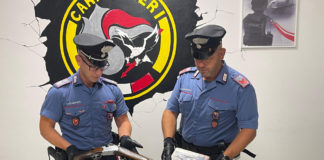 Cisterna, 26 chili di cocaina e un fucile a canne mozze: arrestato