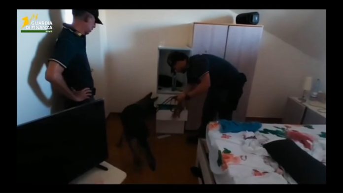 DownloadFile-10-frame-10_924s-1536x864