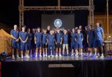 Piazza gremita per la presentazione della Benacquista Latina