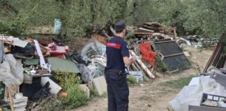 Formia, 80 metri cubi di rifiuti edili abbandonati su un terreno