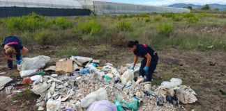 Minturno, rifiuti edili abbandonati: i carabinieri risalgono al proprietario e lo denunciano
